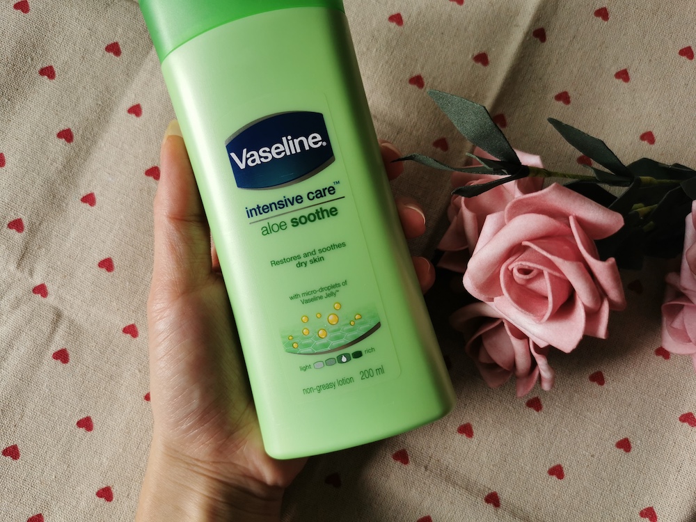 Vaseline Intensive Care Aloe Soothe Body Lotion (200ml)