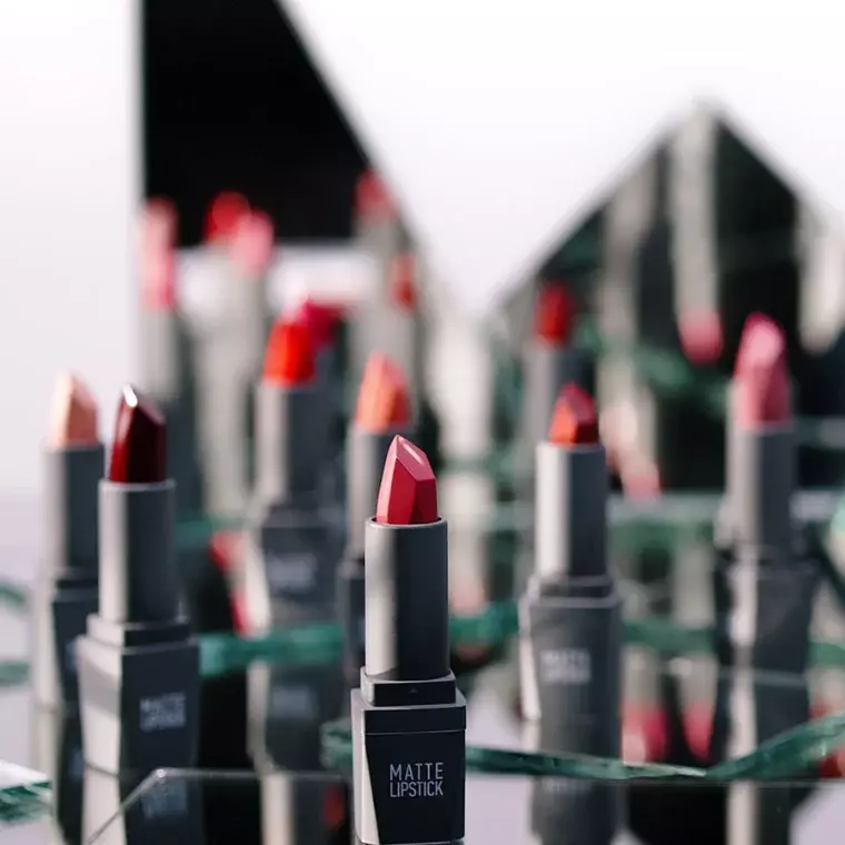 Alix Avien Paris Matte lipstick #411 Spicy Terracotta (4gm)