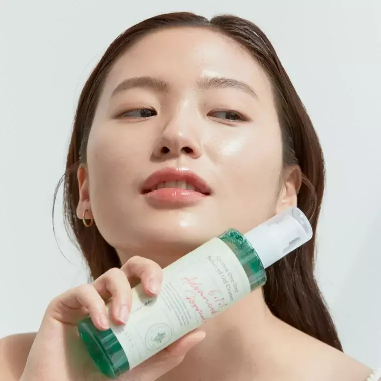 AXIS-Y Quinoa One Step Balanced Gel Cleanser (180ml)