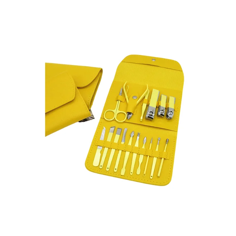 Blink 16 Pcs Nail Clipper Set -YELLOW