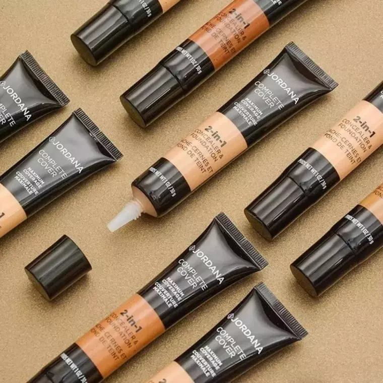 Jordana Complete Cover 2-in-1 Concealer & Foundation - 01 Fair Beige (30gm)