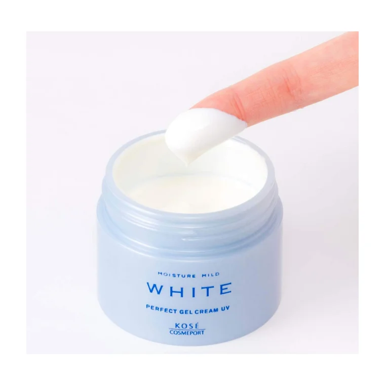 Kosé Moisture Mild White Perfect Gel UV (90gm)