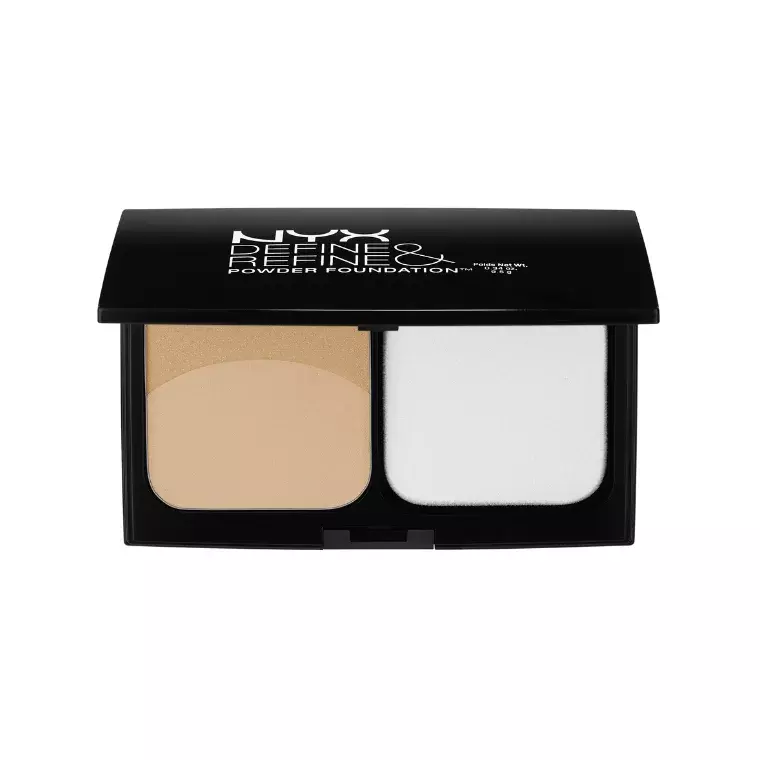 NYX PROFESSIONAL MAKEUP Define & Refine Powder Foundation DRPF #04 Beige (9.5gm)