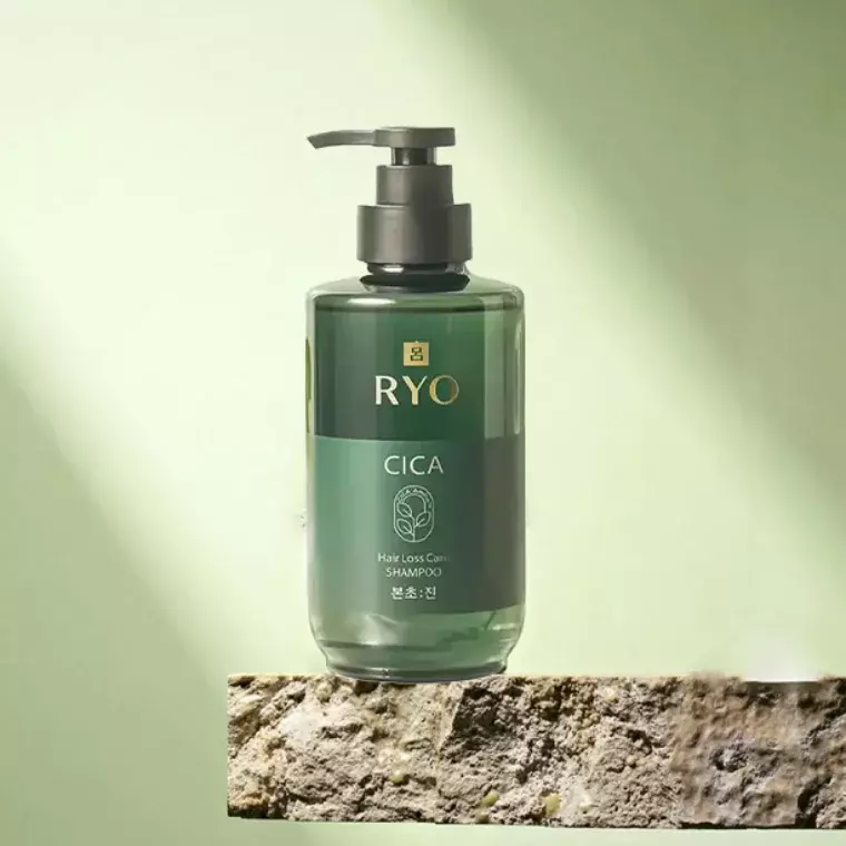 Ryo Cica Hair Loss Care Shampoo (543ml)