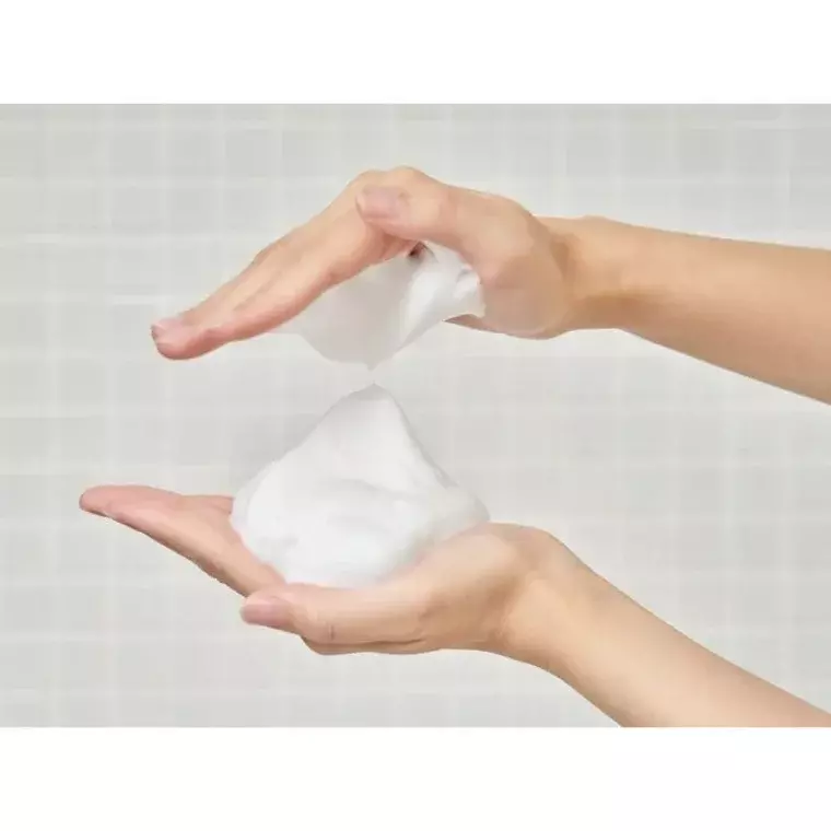 Senka Perfect Whip Cleansing Foam (120gm)