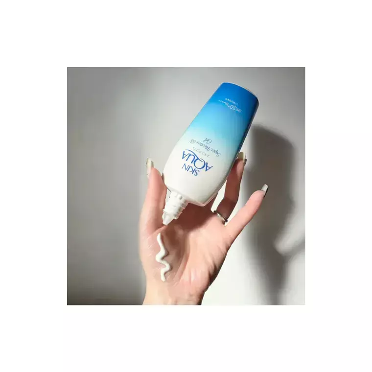 Skin Aqua Super Moisture Gel Sunscreen SPF50 + PA ++++ (140gm)