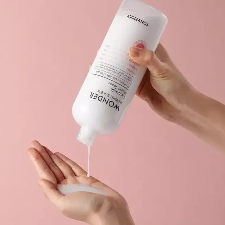 Tonymoly Wonder Ceramide Mocchi Toner (500ml)